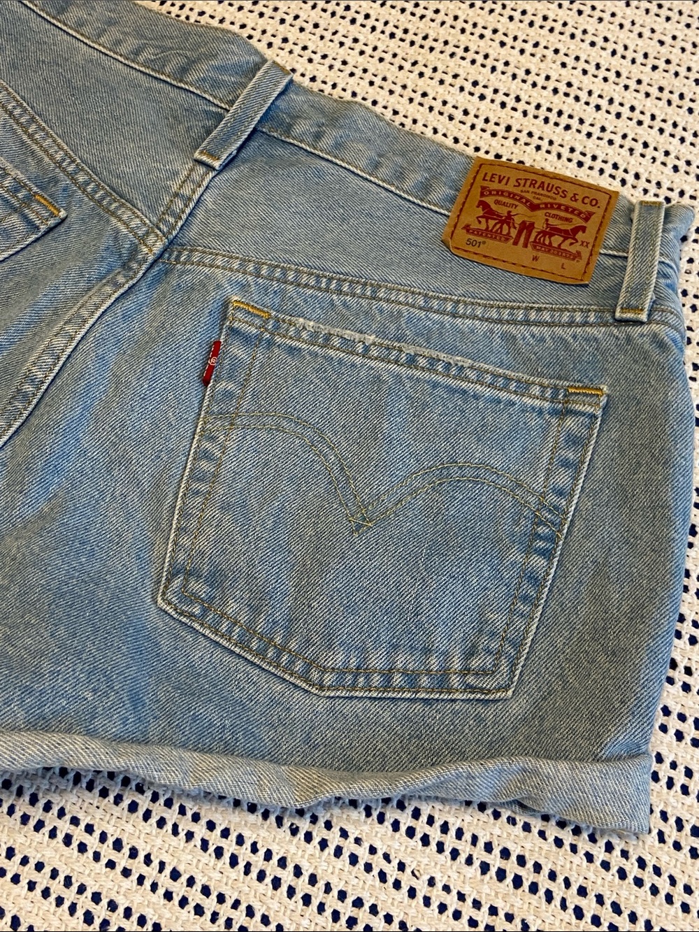 Levi’s 501 Button Fly Denim Jean Shorts Hi Waisted Size 30